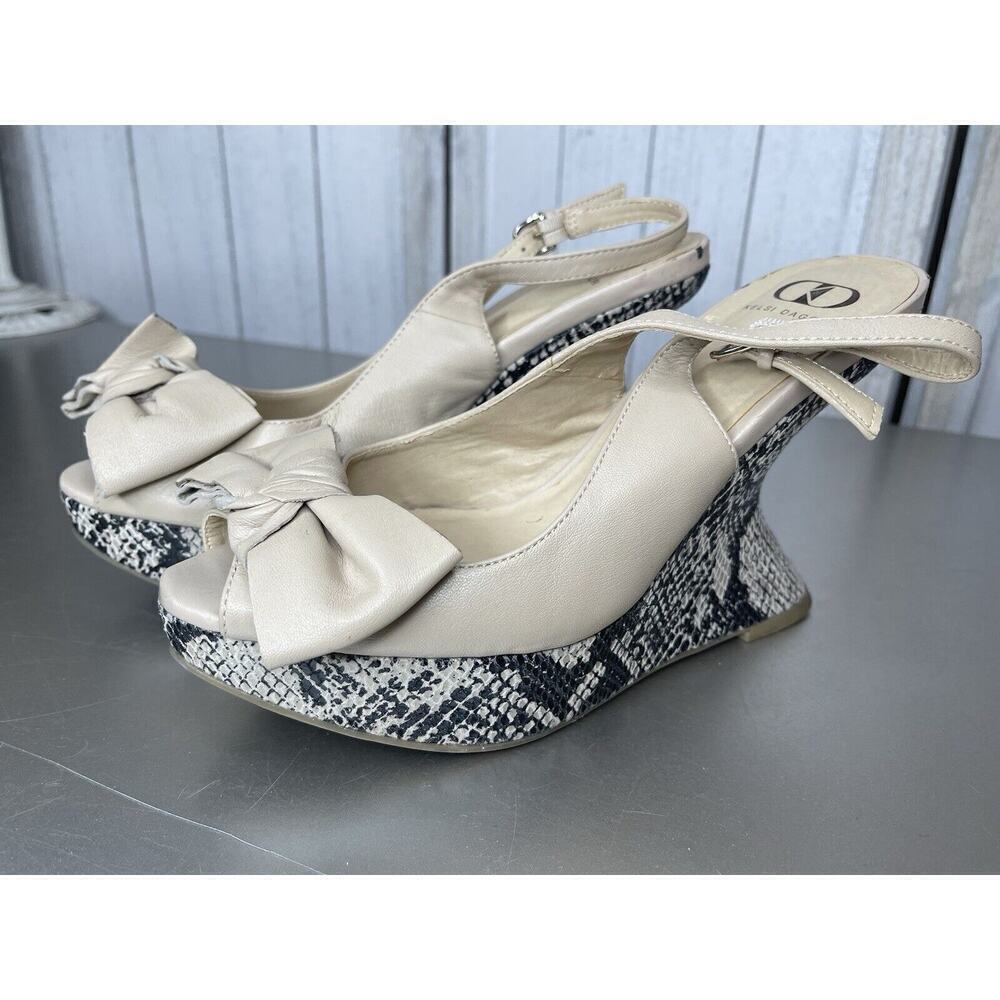 Kelsi Dagger Women Tan Leather Snake Platform Heels Wedge Size 8.5